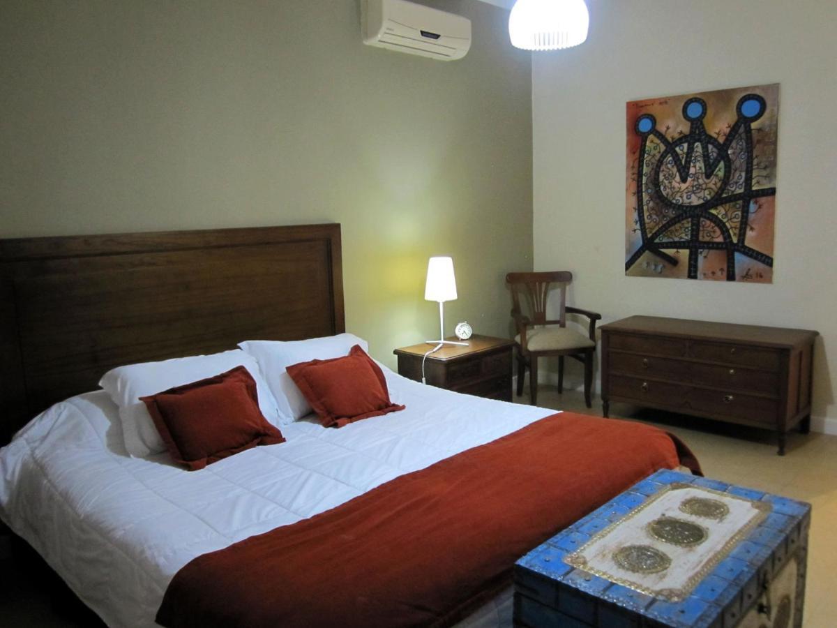 Casa Alevines Hostel & Suites Пунта-дель-Эсте Экстерьер фото
